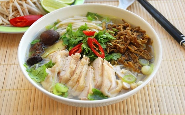 Bún Miến Măng Gà & Vịt Cô Hồng - Nơ Trang Long