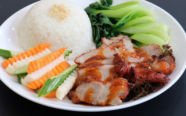 Cơm Chiên Heo Quay Tùng Hạnh - Trần Chiên