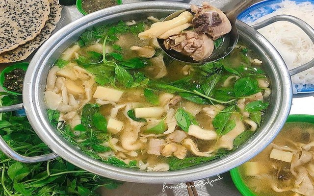 Lẩu Gà Lá É Nắng - Vành Đai