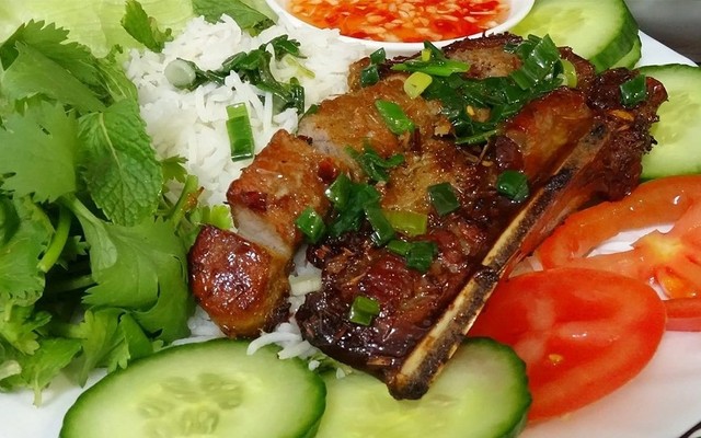 Cơm Tấm Sườn Cọng - Đường Số 8