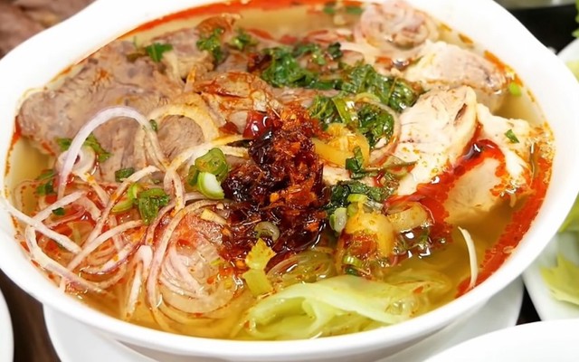 Bún Riêu Giò Ban Mê - Thảo Bông