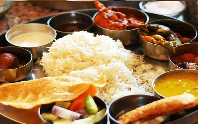 Indian Food Court Dolphin - Phùng Hưng