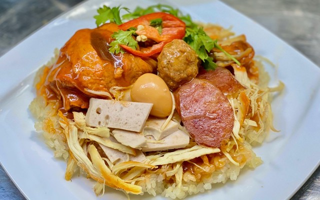 Xôi gà Cô Hà - Trần Bình Trọng