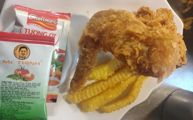 Khoai Lang Lắc & Gà Rán Mr. Thịnh - Lý Tự Trọng