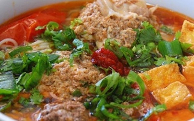 Bún Riêu Phố Cổ - Lạc Long Quân