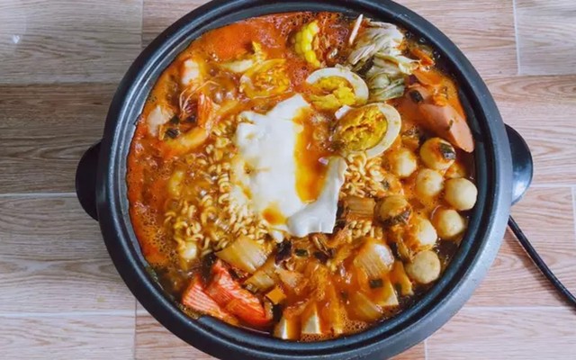Lẩu Tokbokki Hàn Quốc - Nguyễn Văn Giáp