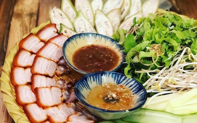 Thỷ Thỷ Quán - Bà Triệu