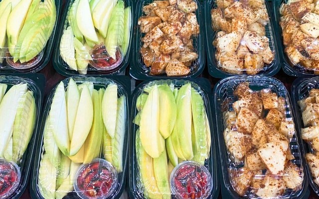 Sạp Trái Cây Lắc Lắc - Phùng Chí Kiên