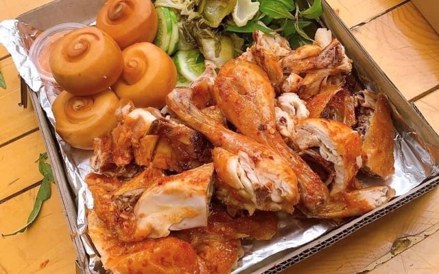 Gà Quay Bánh Bao Lộc Phát 68 - Lê Văn Duyệt