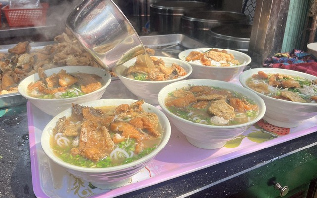 Quán Nhà Lá - Bún Cá Đặc Biệt - Việt Bắc