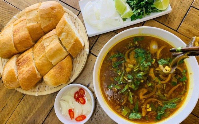 Cơm Ngon Chuẩn Vị - Bún Bò Nam Đàn - Mai Hắc Đế