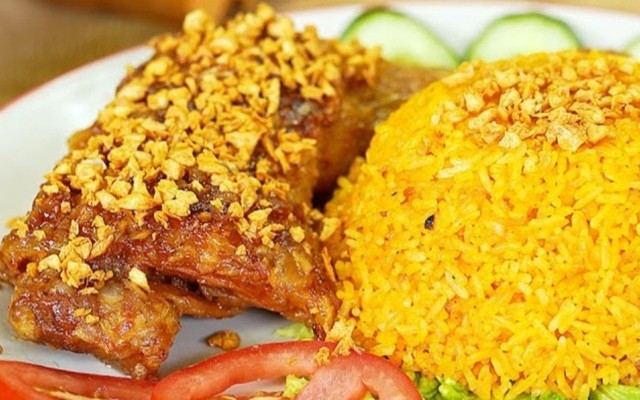 Quán Dì Bảy Mập - Cơm Gà Xối Mỡ - Đường 22/12