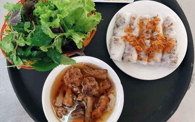 Bánh Cuốn Nóng Gia Truyền - 116 C7A Phố Quỳnh Lôi