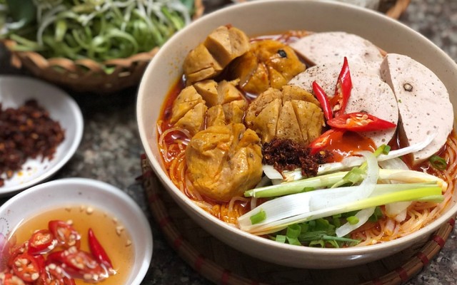 Hủ Tiếu Mì Sa Tế Nai Tô Kỳ - Tùng Thiện Vương