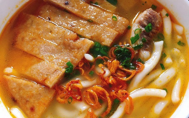 Quán Bánh Canh Cô Dũng - Mạc Đỉnh Chi