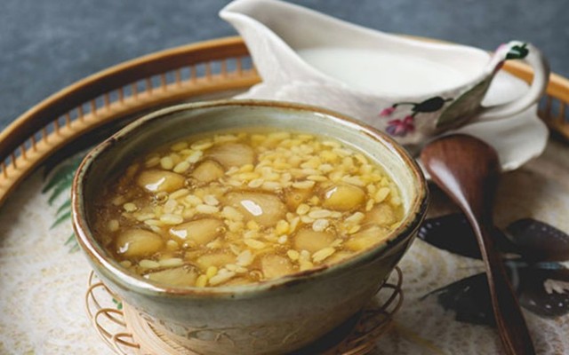 Ăn Vặt Mẹ Sâu - Chân Gà Thảo Quả & Chè Thái - Giảng Võ