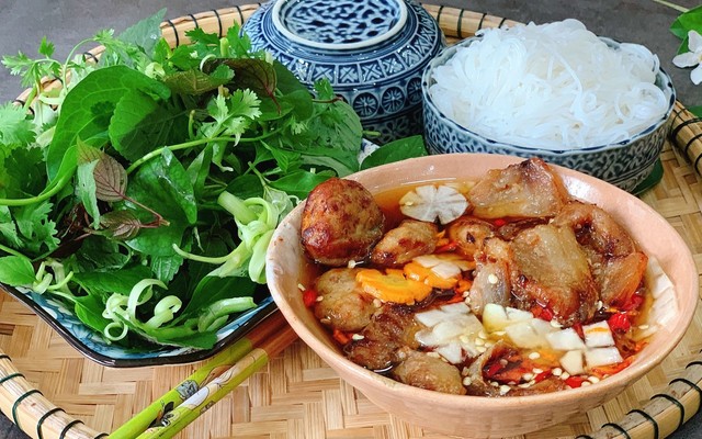 Bún Chả Hà Nội Cô Ba