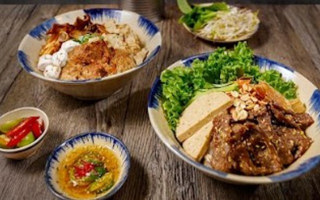 Cơm Chay Má Kệ - Bún Riêu & Bún Huế Chay