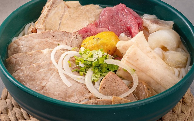 Tiệm Lẩu Bún Bò 3A