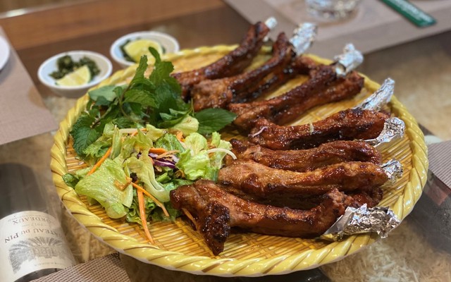 Lẩu & Nướng Cơm Niêu Buôn Ma Thuột - Phan Bội Châu