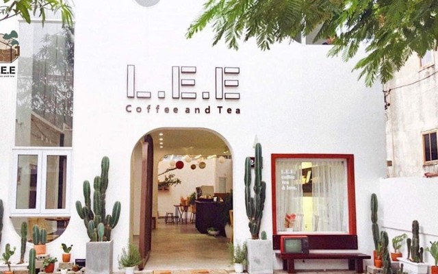LEE COFFEE & TEA - CHÈ HIỆN ĐẠI - Phong Đình Cảng