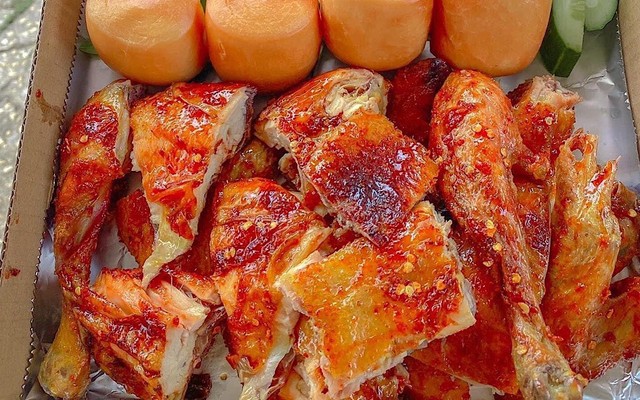 Gà Quay Bánh Bao Lộc Phát 68 - Nguyễn Thị Tú