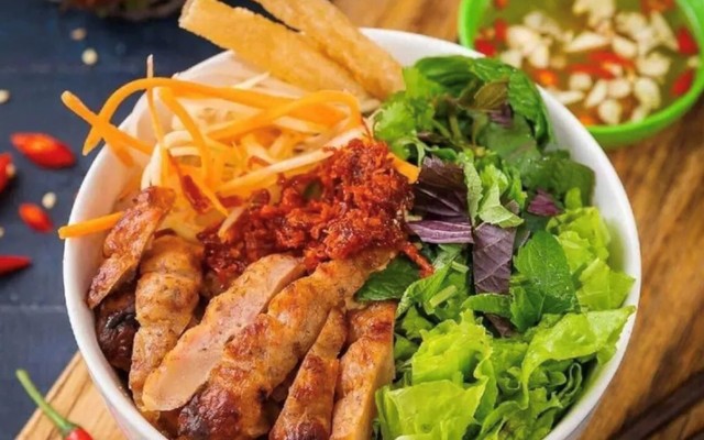 Bún Thịt Nướng & Bún Nem Nướng - Nơ Trang Long