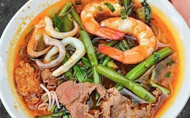 Quán Bún Thái Hải Sản & Tokbokki - Trần Phú