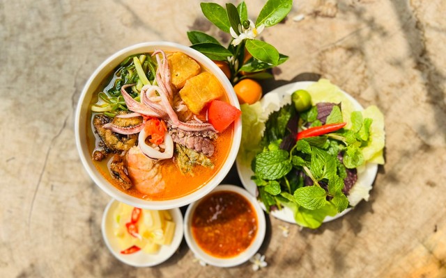 Bếp O Tằm - Bún Cá & Bún Hải Sản Nem - Khuất Duy Tiến