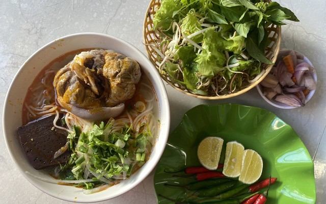 Bún Bò Huế O.Gái ( An Cựu ) - 16 Phan Thanh