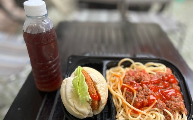 Bánh Mì Tươi Nhân Tôm & Mì Ý - Xô Viết Nghệ Tĩnh