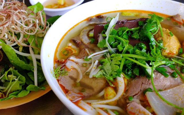 Bún Bò Huế Đại Lộc Thiên - Nguyễn Văn Tuyết