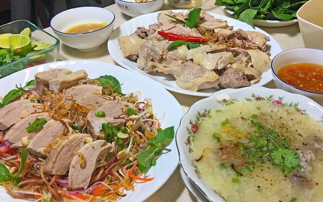 Quán Gỏi Vịt Hoàng Sơn - Ni Sư Huỳnh Liên