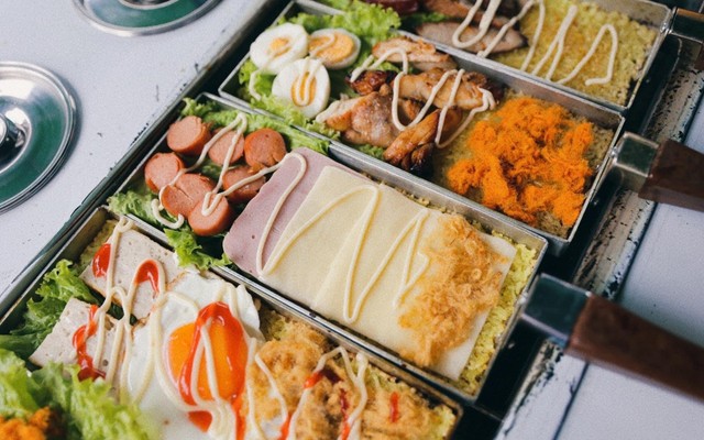 Cơm Cháy Kẹp HongKong Bunny - Tân Hoà Đông