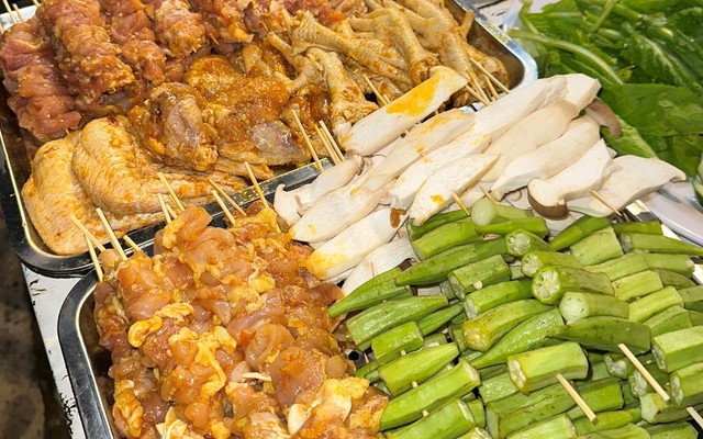 Uchao BBQ & More - La Sơn Phu Tử