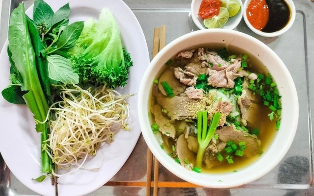 Phở Đại Mộc - Nguyễn Văn Cừ Nối Dài