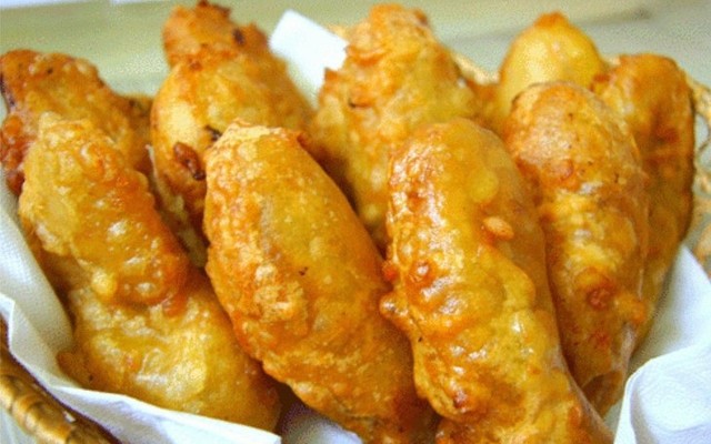 Cháo Hàu & Ăn Vặt 24h - Chuối Chiên Kem Dừa - Phạm Văn Chiêu