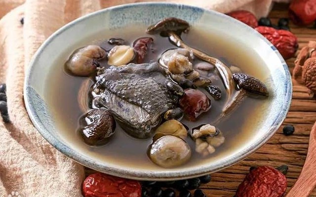 Gà Ác Nam Phương - Tân Thành