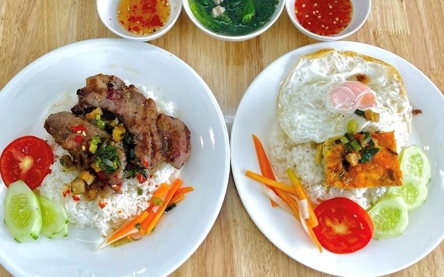 Quán Ăn Sài Gòn - Cơm Tấm & Cơm Gà Xối Mỡ