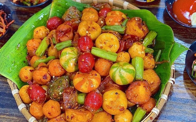 Ăn Vặt Heo Sữa - Cá Viên Chiên Nước Mắm & Trà Sữa