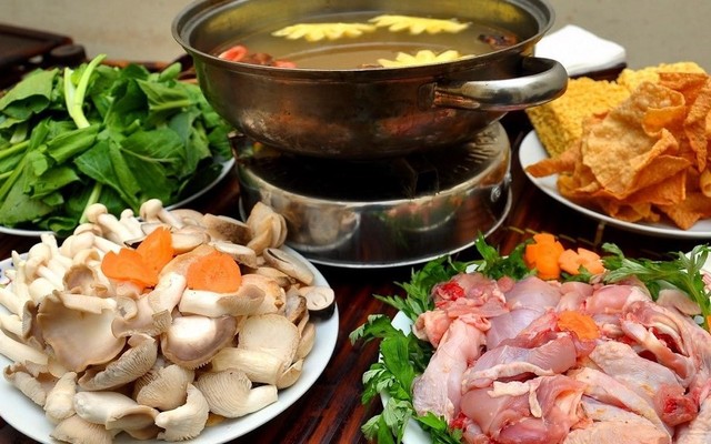 Lẩu Nấm Gà Ta - Đường D1