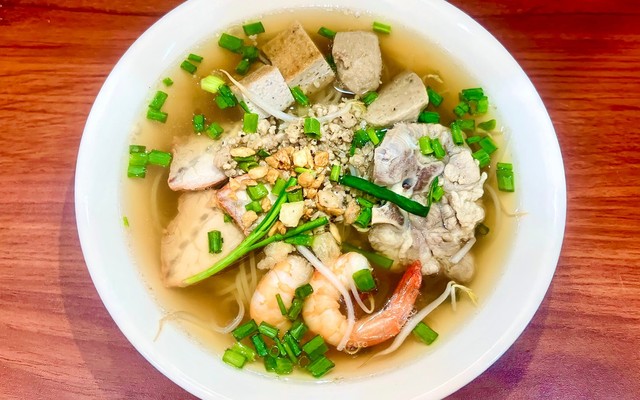 Kim Kiều Quán - Bánh Canh Bột Gạo & Hủ Tiếu Thập Cẩm - 200 Cao Đạt