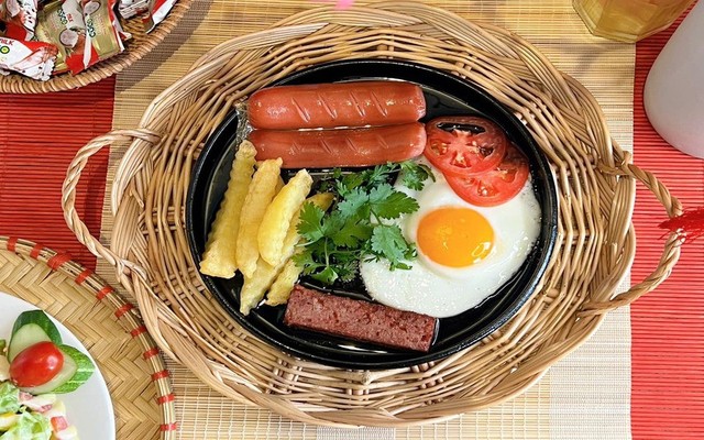 Bít Tết Nhà Làm - Nguyễn Trinh Cơ