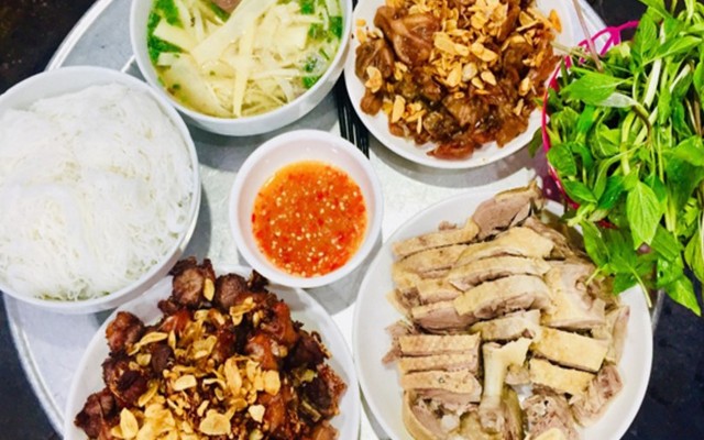 Chị Hoa Quán - Ngan Cháy Tỏi & Các Món Về Ngan