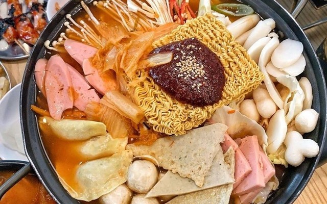 Tokbokki Phi Phụng - Bò Sốt Hàu