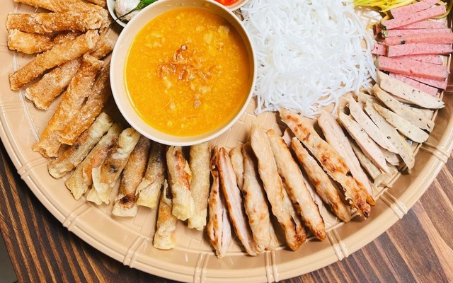 Nem Nướng Đất Nung - Thành Thái
