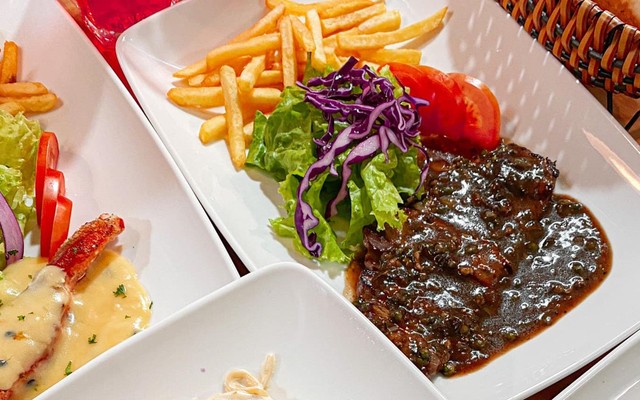 Beefsteak 100gr Sinh Viên - Trần Nhân Tôn