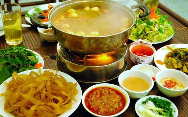 Lẩu Cua Đồng Cơ Sở 3 - Quán 36 - Nơ Trang long