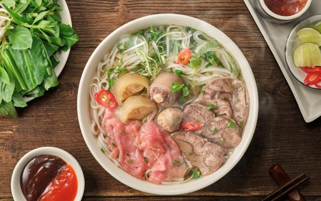 Phở Gái - Phở Tái Gân Nạm Viên - Hồ Thị Kỷ