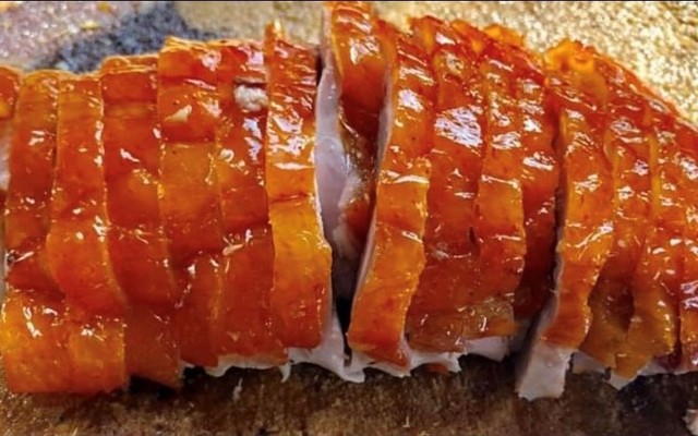 Vịt Quay Vân Ký - Bánh Mì Kẹp Thịt - Nguyễn Phúc Chu